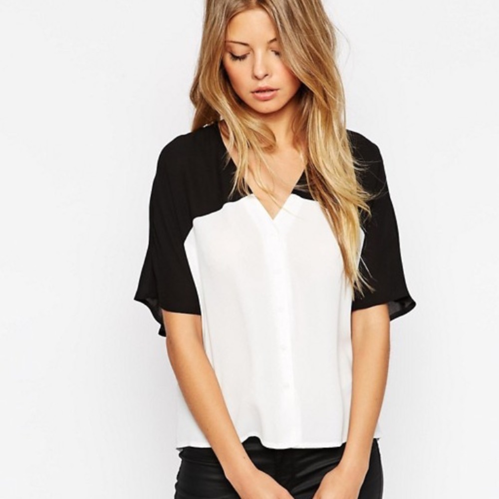 ASOS Mono Color Block Cropped V Neck Kimono Top